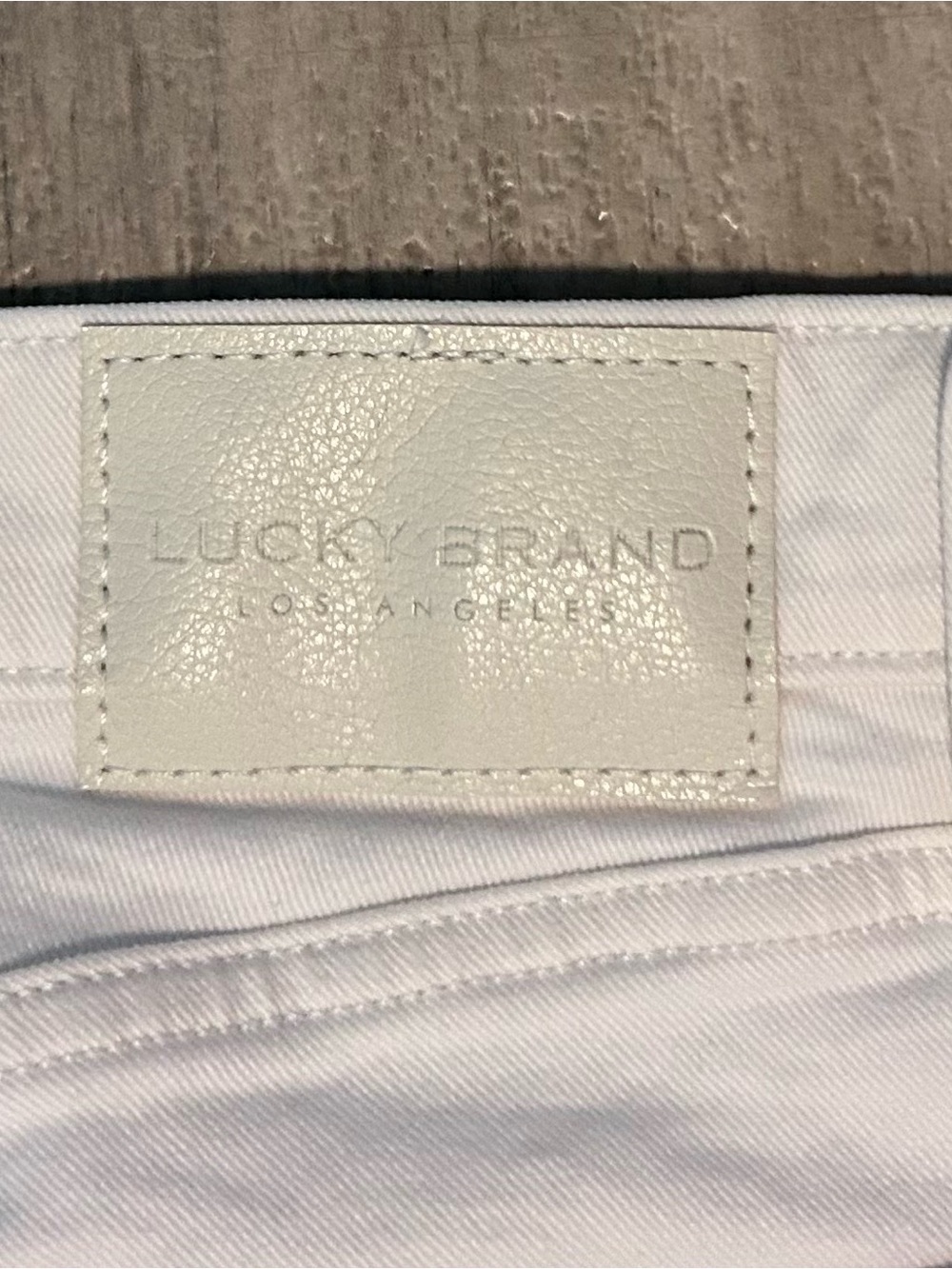 Lucky Brand Women's Mid-Rise Skinny Ava crop white jeans size 12/31 - EUC